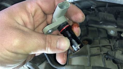 2005 ford f150 camshaft sensor|f150 camshaft sensor replacement location.